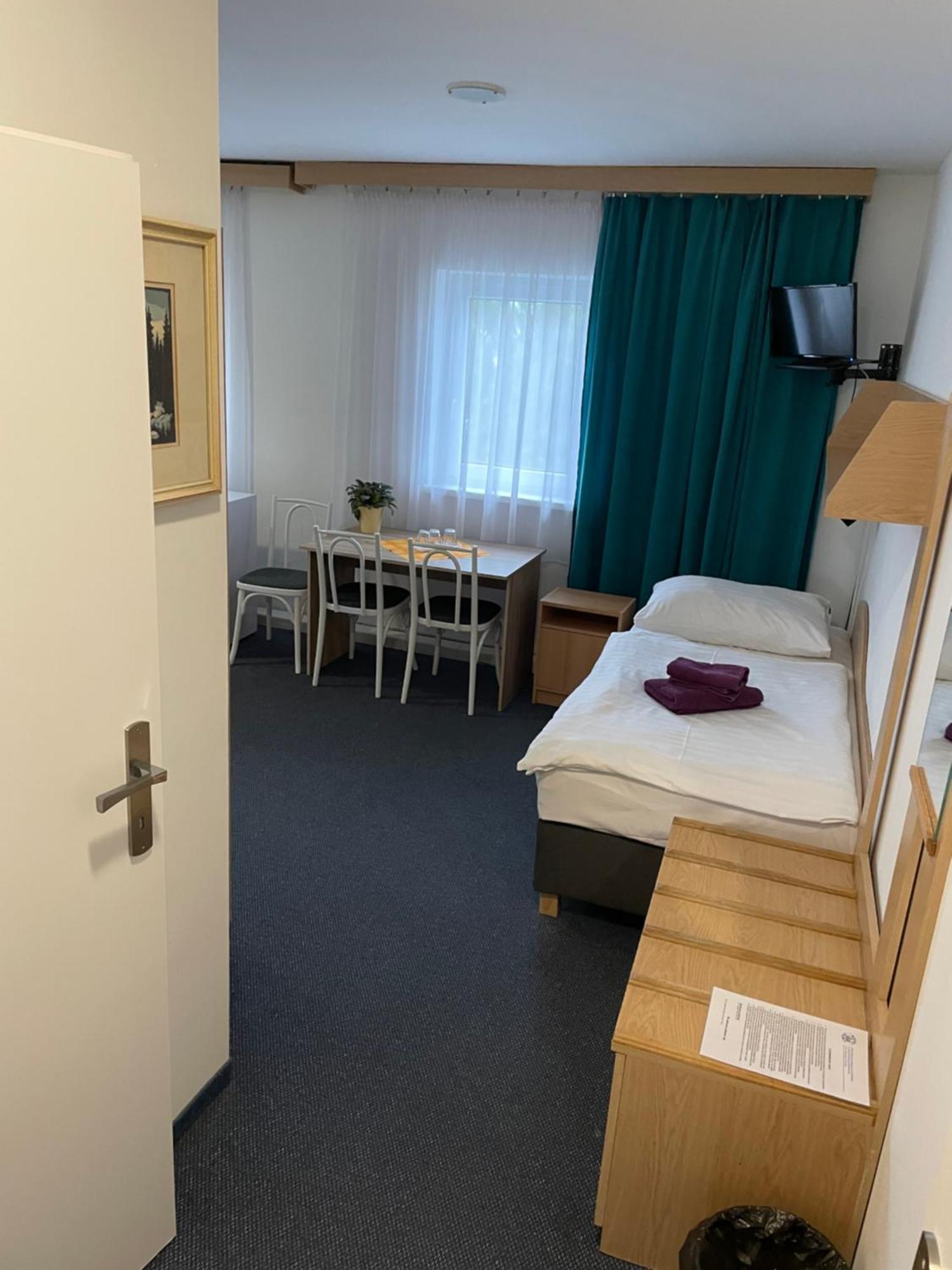 Hotel Remy Bratislava Eksteriør billede